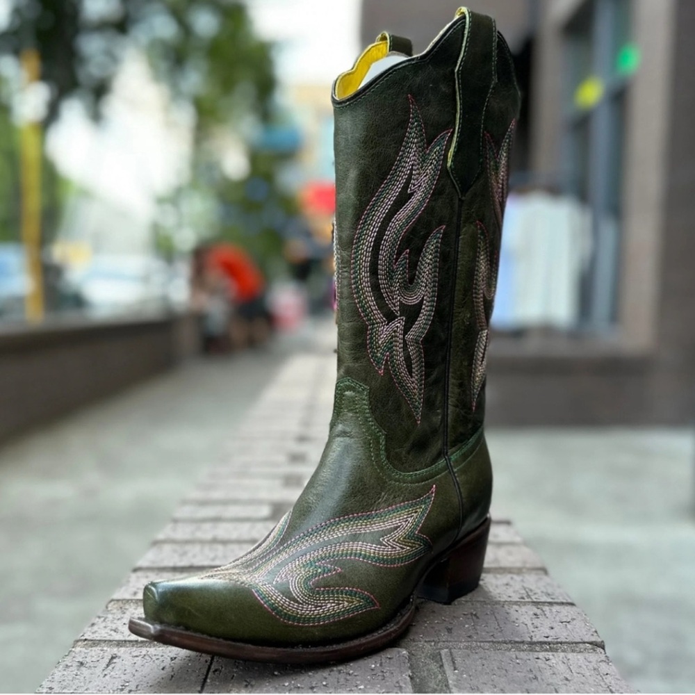Planet Cowboy green western cowboy boots brand new unworn-women’s sz 10 snip toe